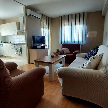 Apartman Ana Pula - Calm, Free Parking, Close To Center Экстерьер фото