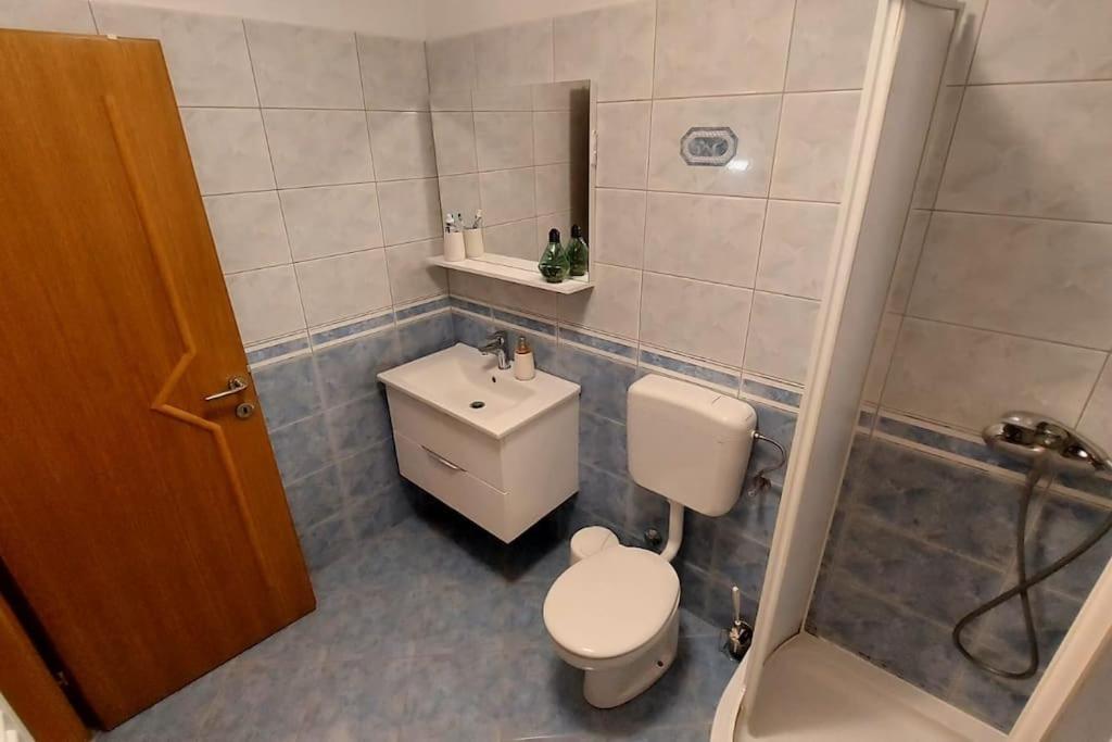 Apartman Ana Pula - Calm, Free Parking, Close To Center Экстерьер фото