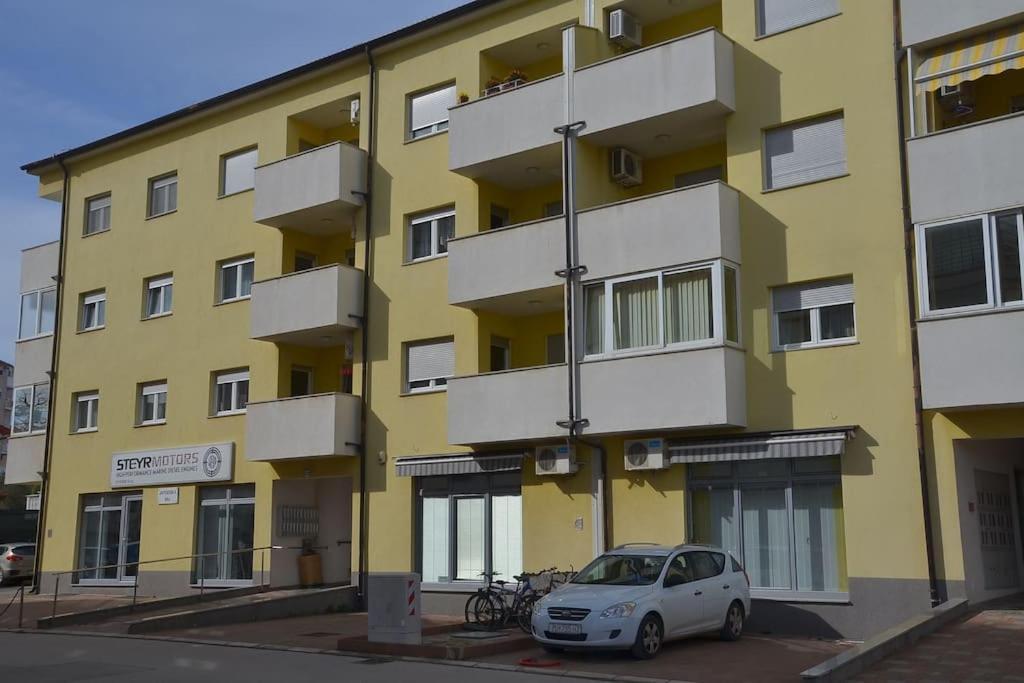 Apartman Ana Pula - Calm, Free Parking, Close To Center Экстерьер фото